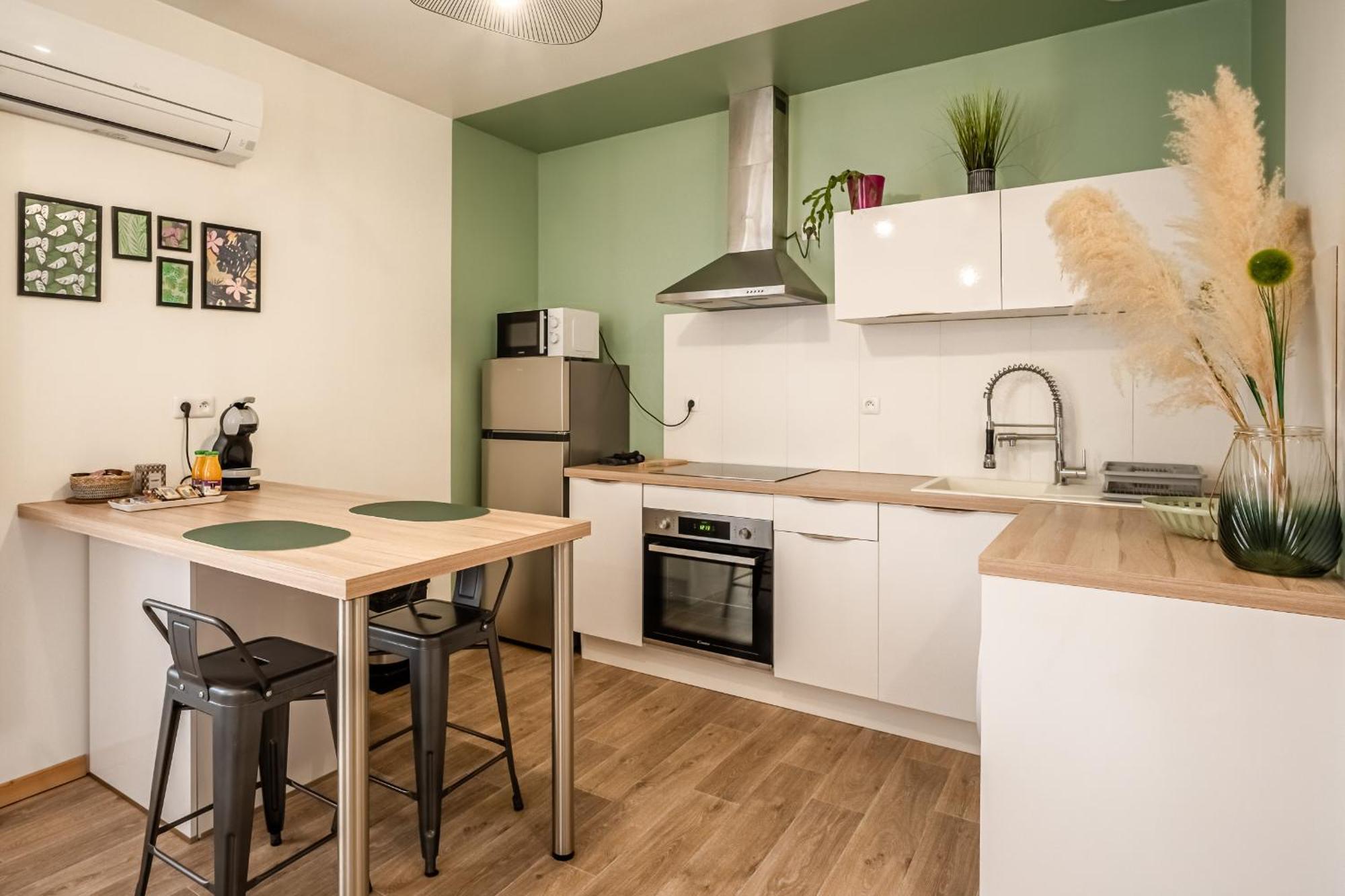 Lézignan-Corbières Cosy Green Clim Wifi Centre Ville 2 Pers מראה חיצוני תמונה